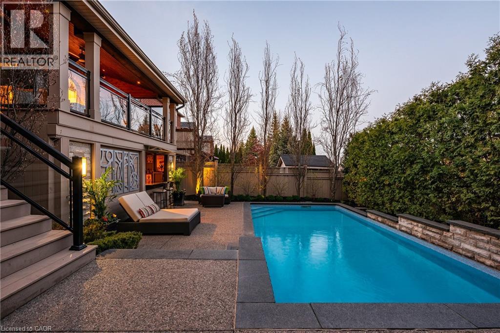 1392 CLEARWATER Crescent - 42