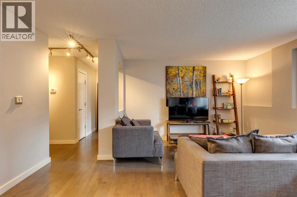 #102 120 24 Avenue SW - 10
