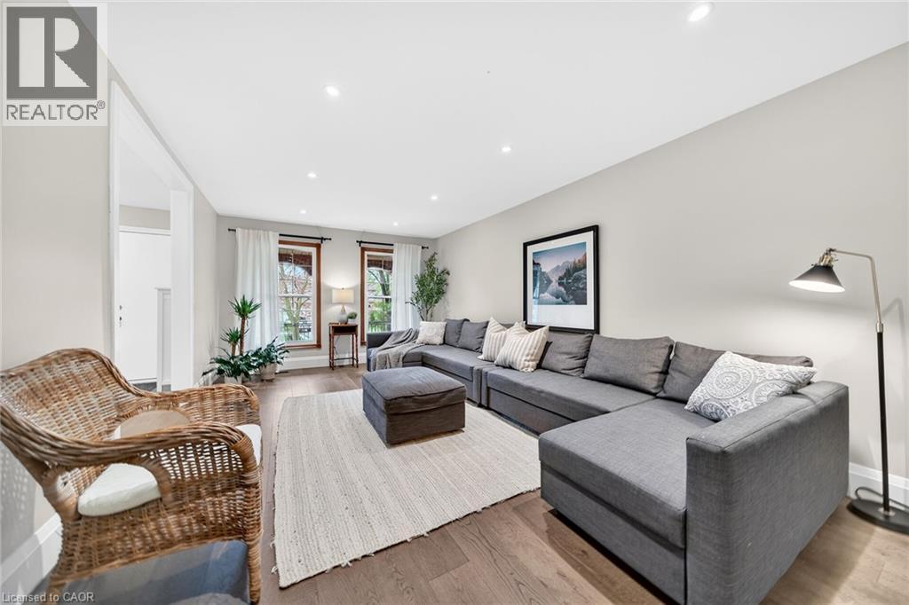 51 PRESIDENT Drive, Stoney Creek, Ontario, L8G4H2 — Photo 2