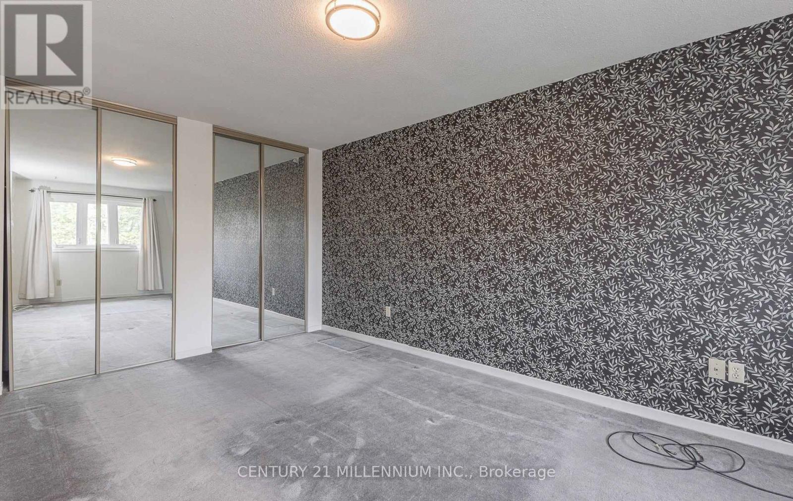 3 LONGBOURNE CRESCENT - 18