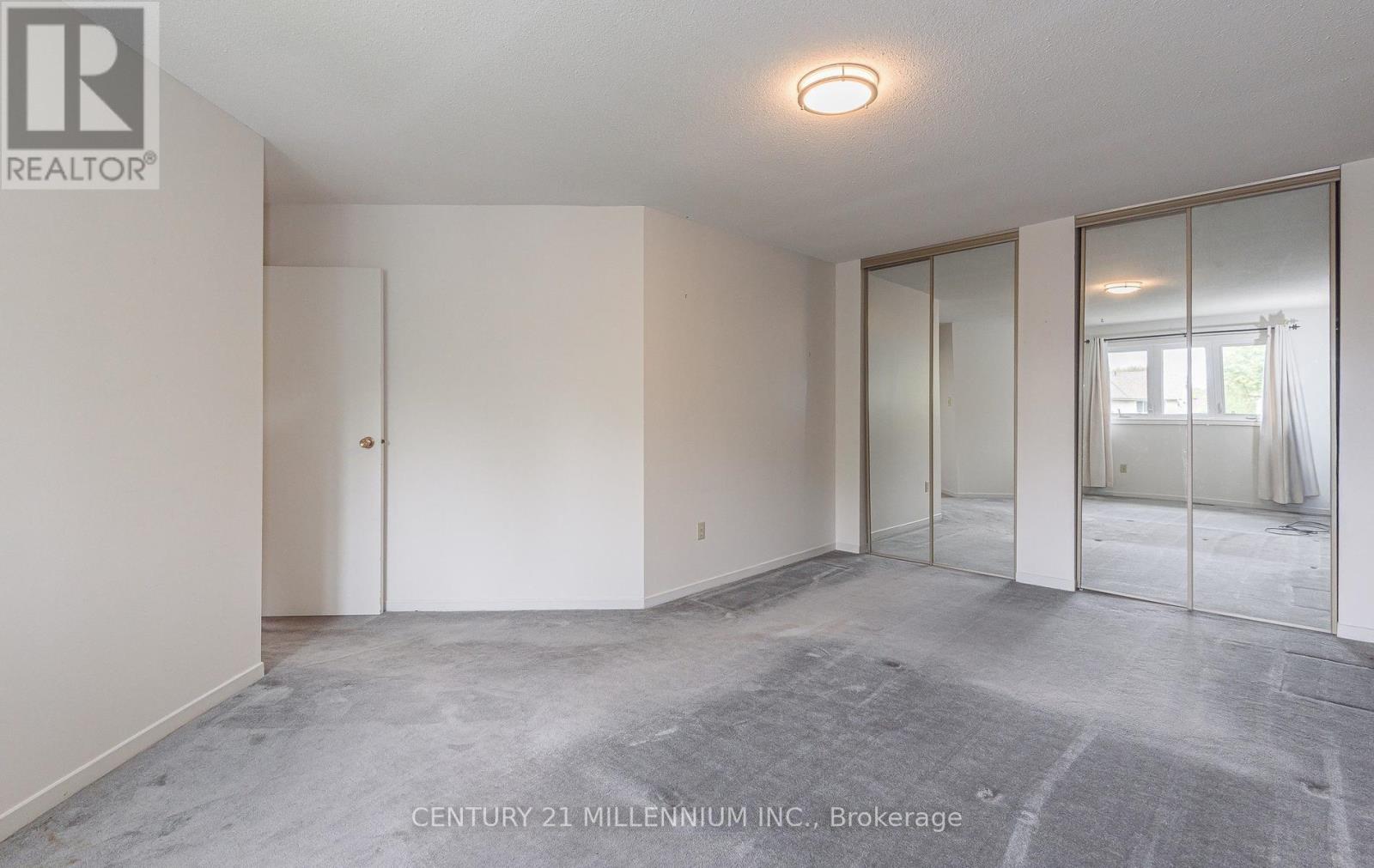 3 LONGBOURNE CRESCENT - 19