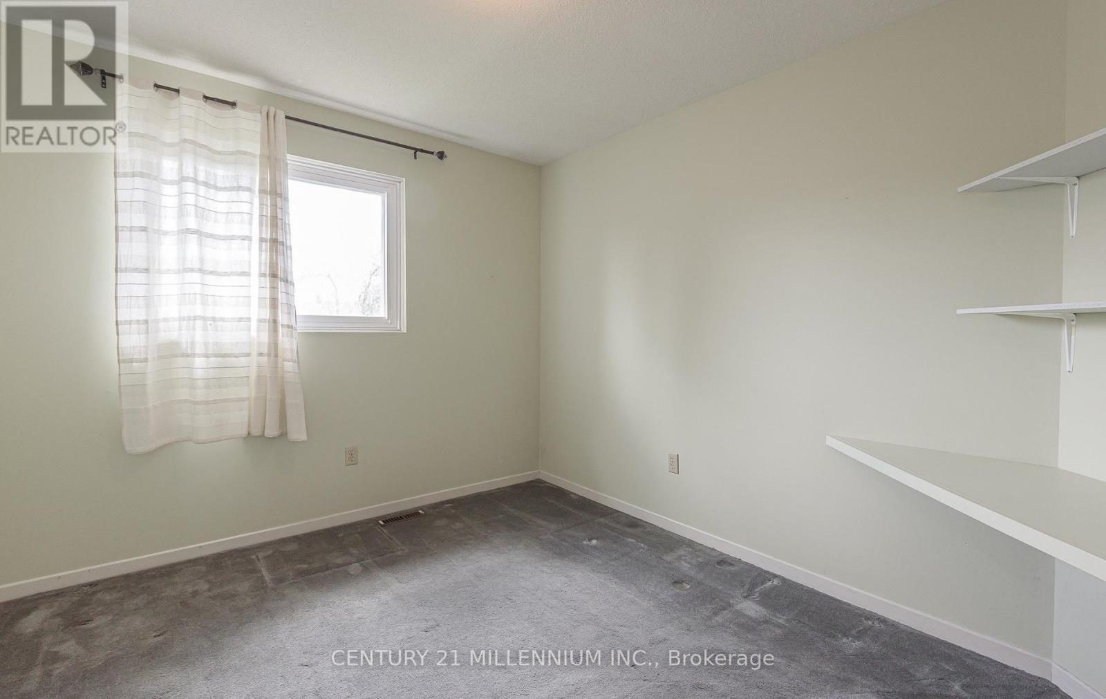 3 LONGBOURNE CRESCENT - 22
