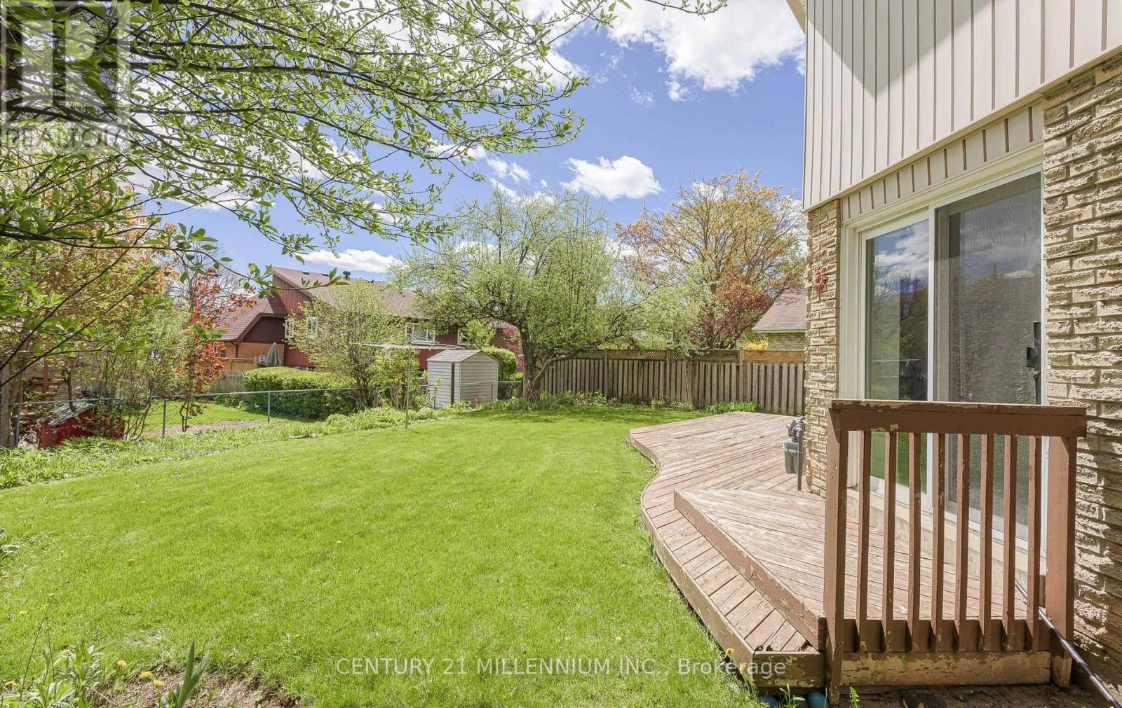 3 LONGBOURNE CRESCENT - 30