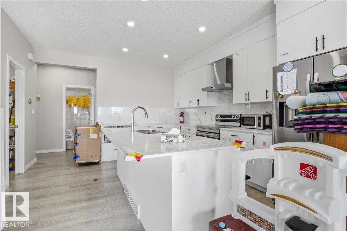 7056 182 Avenue NW, Edmonton