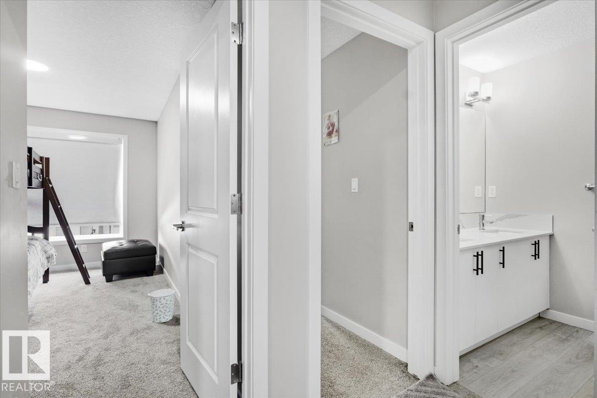 7056 182 Avenue NW, Edmonton