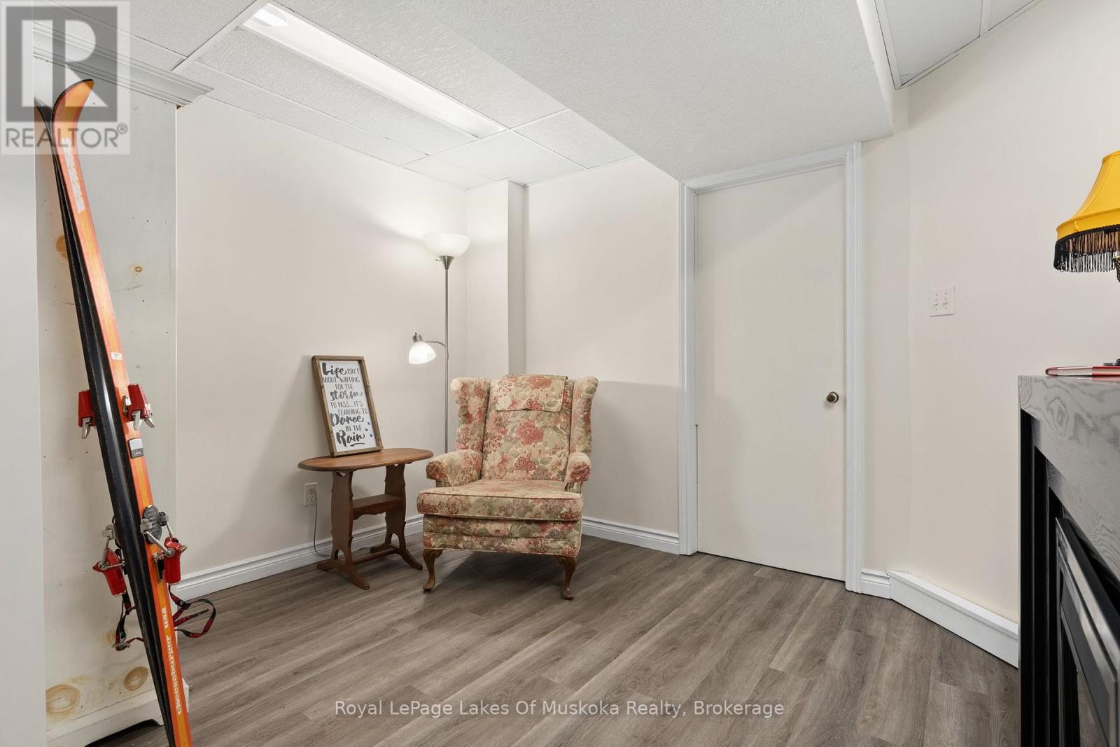 84 CLARKE CRESCENT - 30