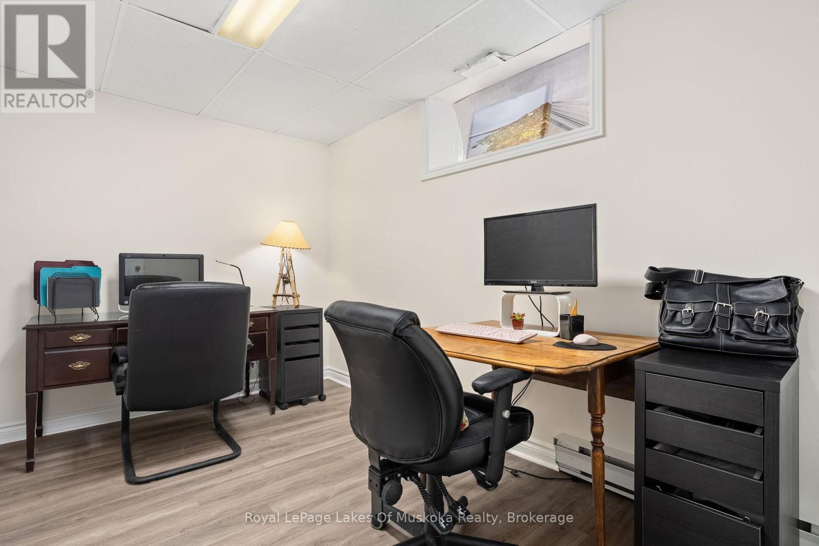 84 CLARKE CRESCENT - 32