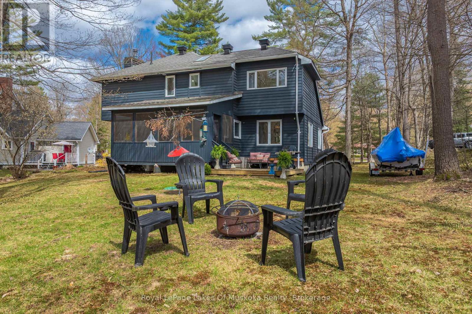 84 CLARKE CRESCENT - 42