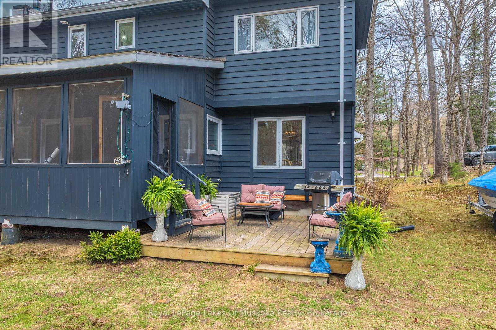 84 CLARKE CRESCENT - 43