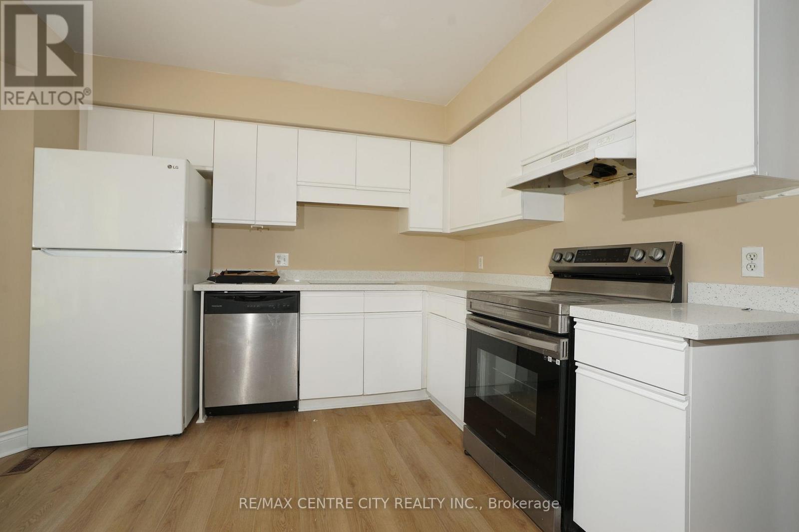 #31 1548 RICHMOND STREET - 10