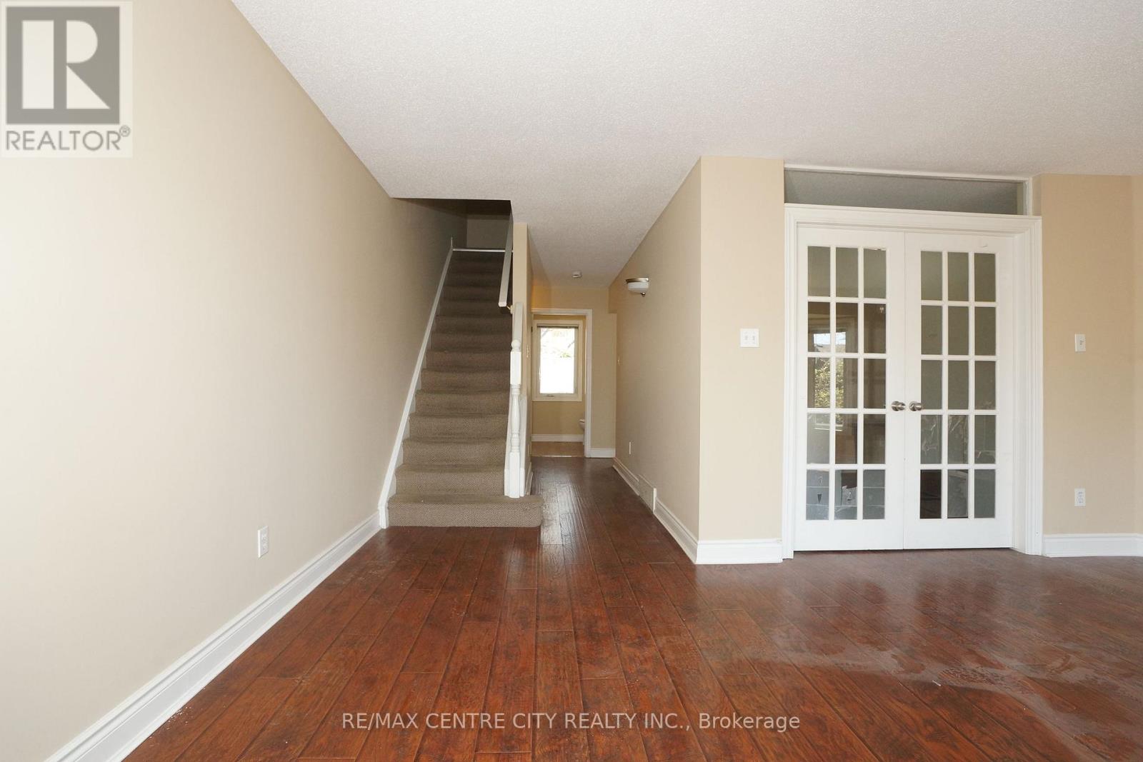 #31 1548 RICHMOND STREET - 14