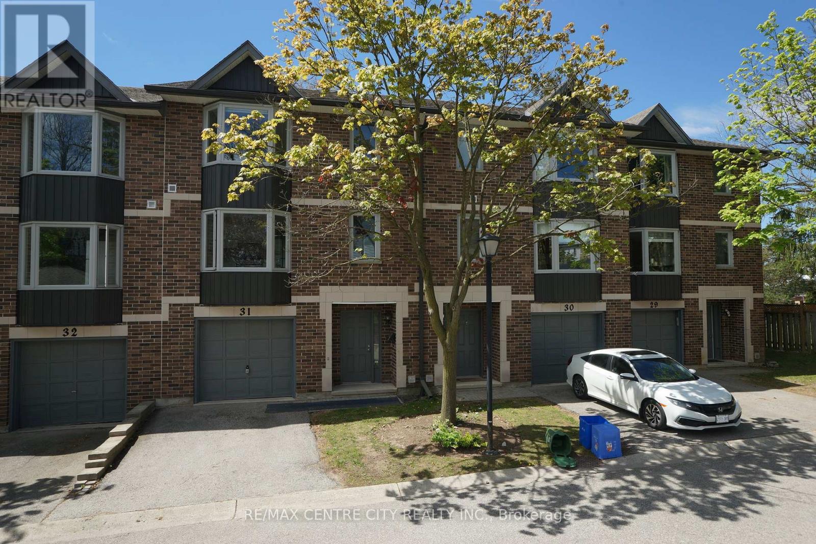 #31 1548 RICHMOND STREET - 1