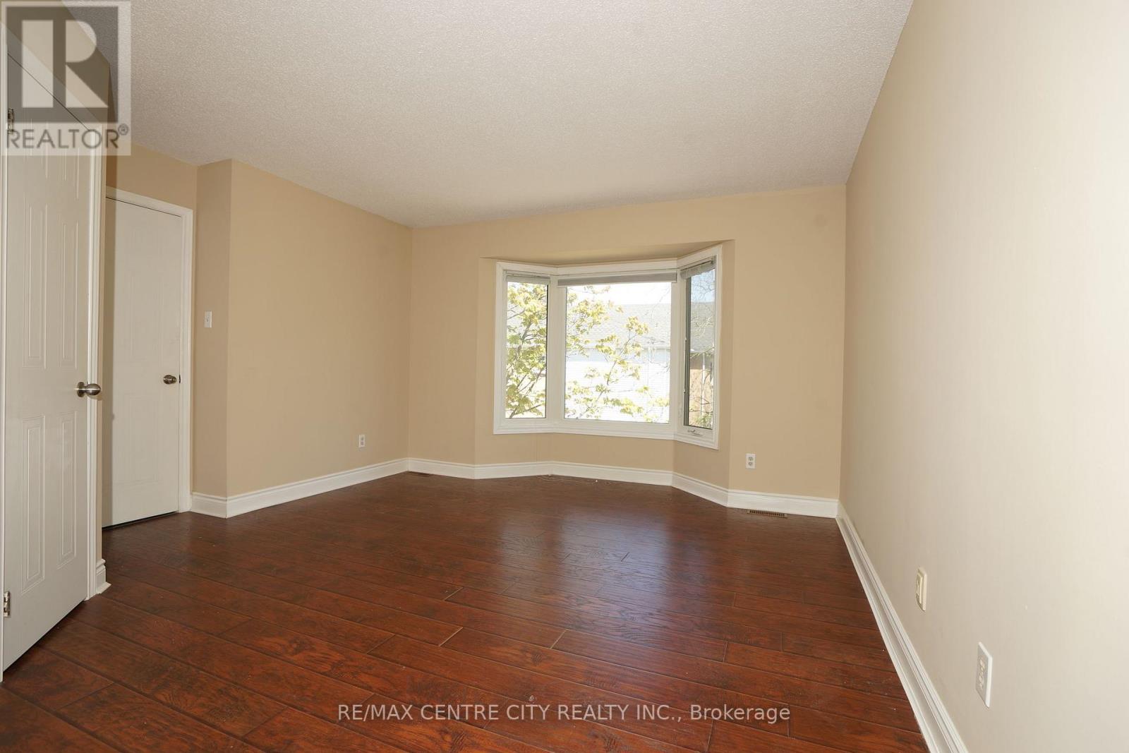 #31 1548 RICHMOND STREET - 19