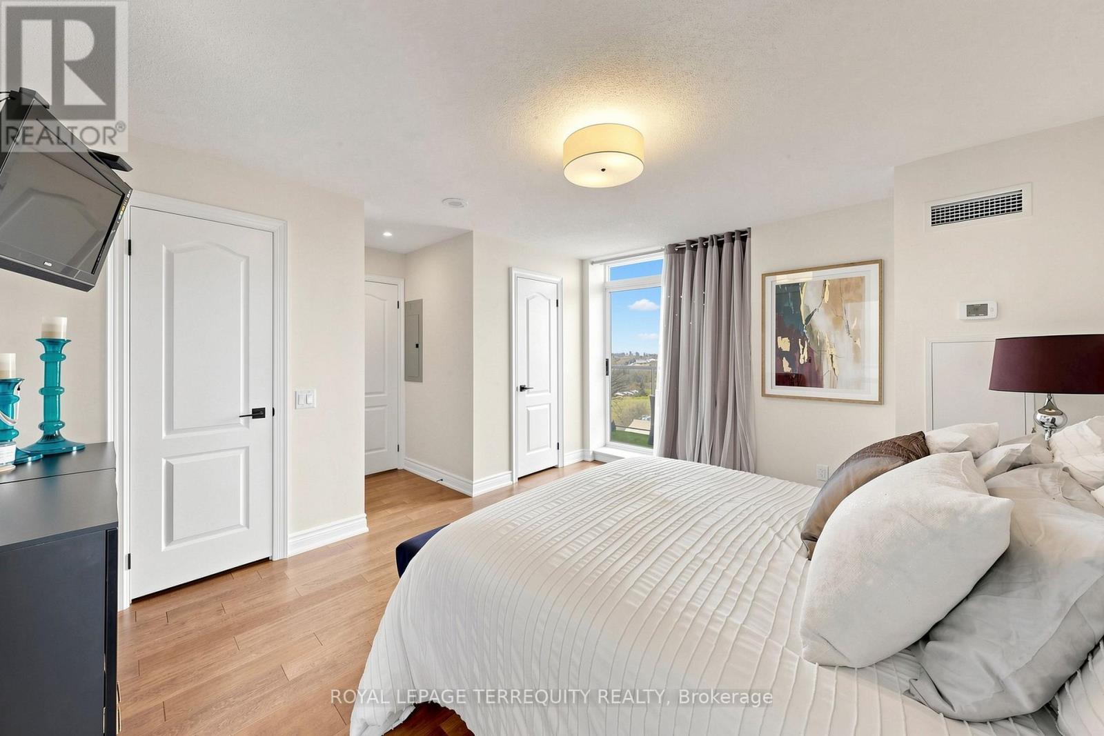 #LPH 1 2 CLAIRTRELL ROAD - 18