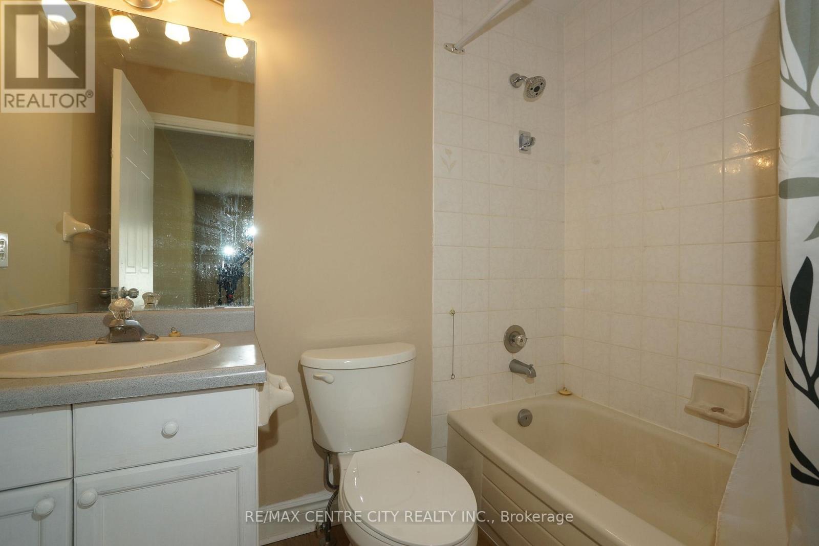 #31 1548 RICHMOND STREET - 9
