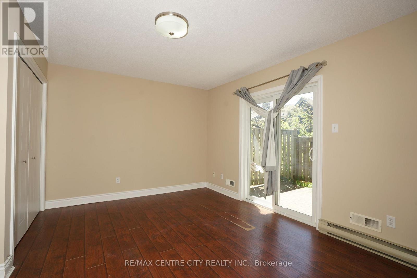 #31 1548 RICHMOND STREET - 5