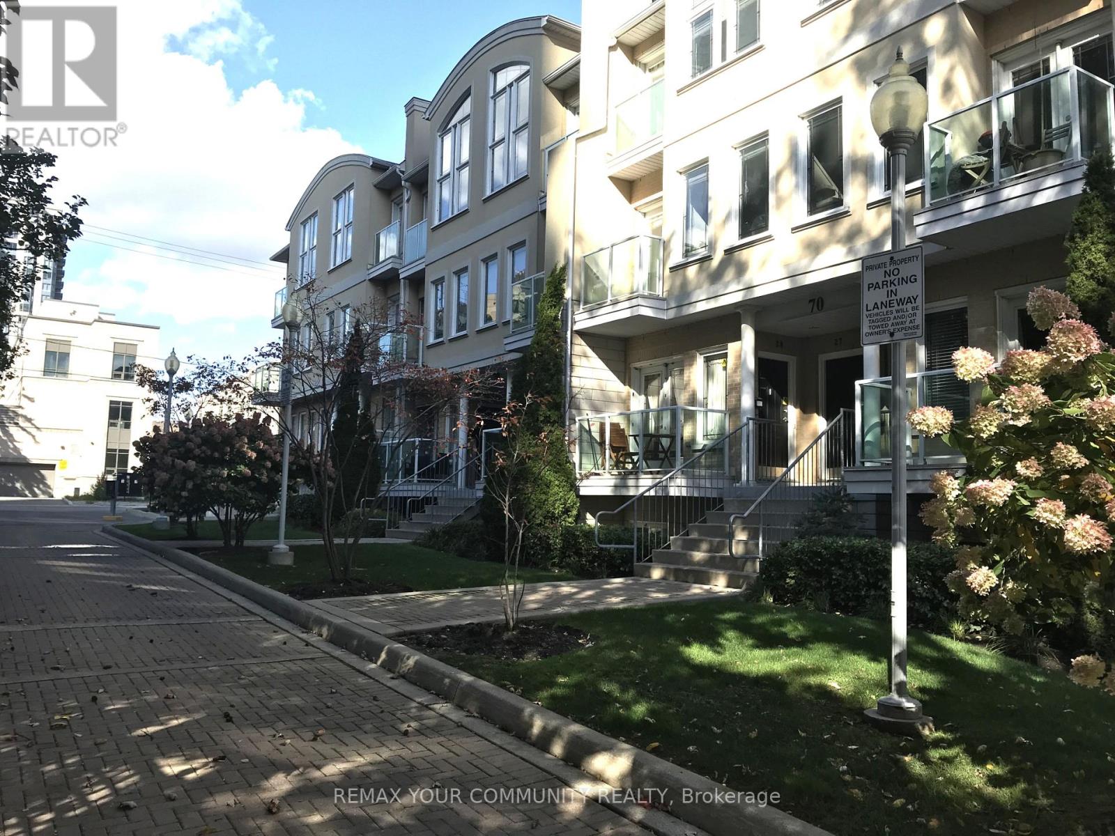 Listing photo of 29 - 70 BYNG AVENUE