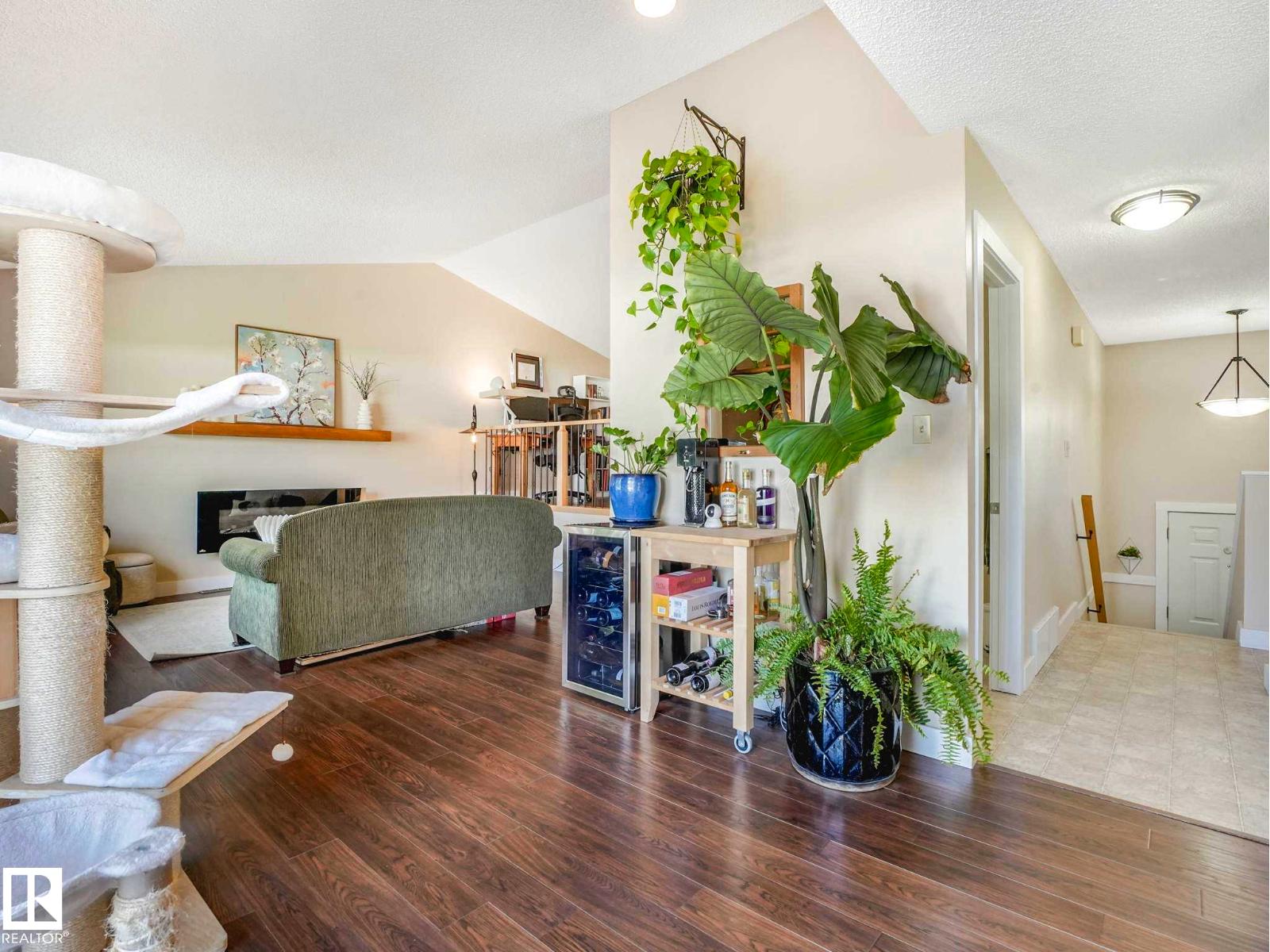 1809 MILL WOODS RD E NW - 44