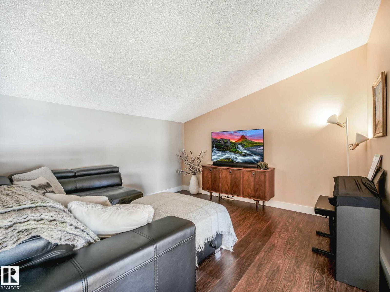 1809 MILL WOODS RD E NW - 47