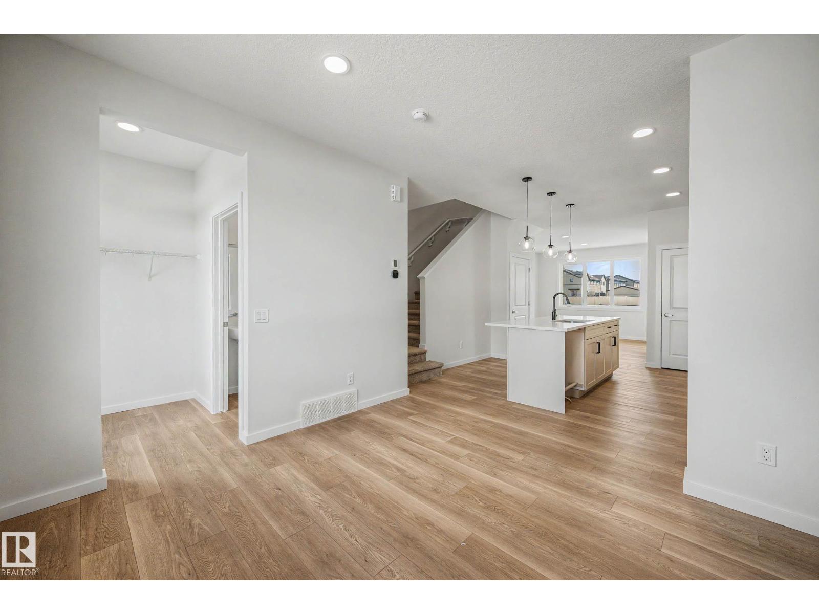 720 SOUTHFORK DRIVE, Leduc