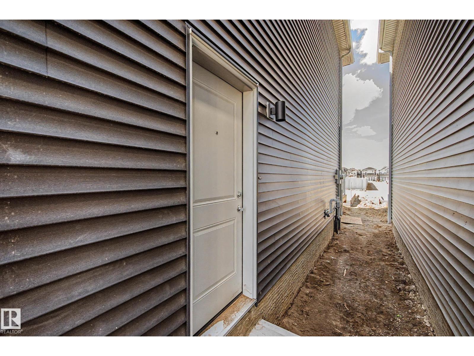 720 SOUTHFORK DRIVE, Leduc