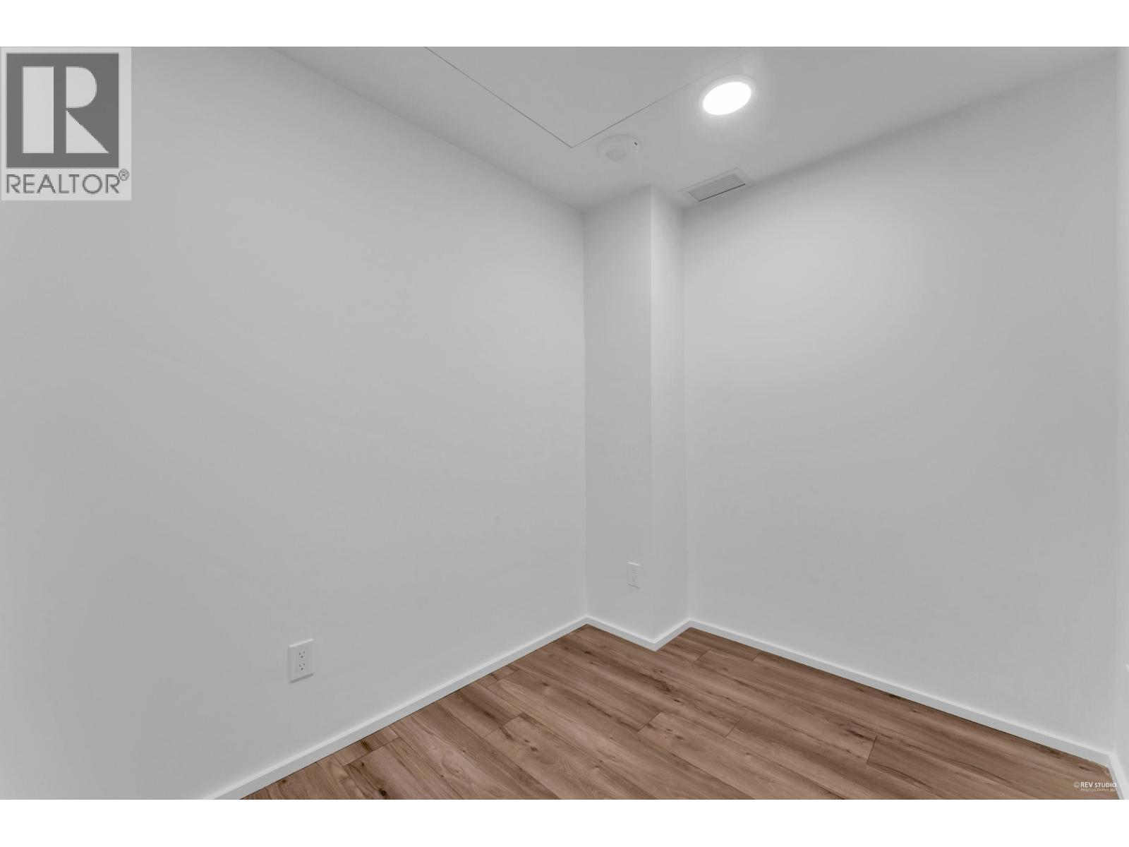 2 Bed, 2 Bath Apartment for Sale in Burnaby – 3407 3833 EVERGREEN PLACE, Burnaby – MLS# R3122063 - Image 15