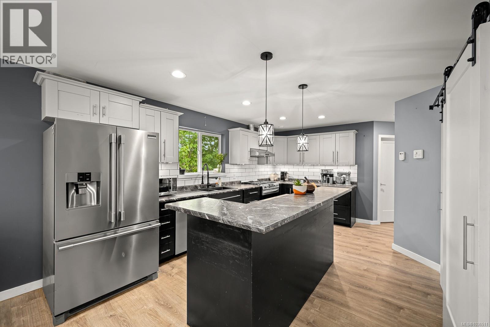 #5 690 Smith Rd - 20