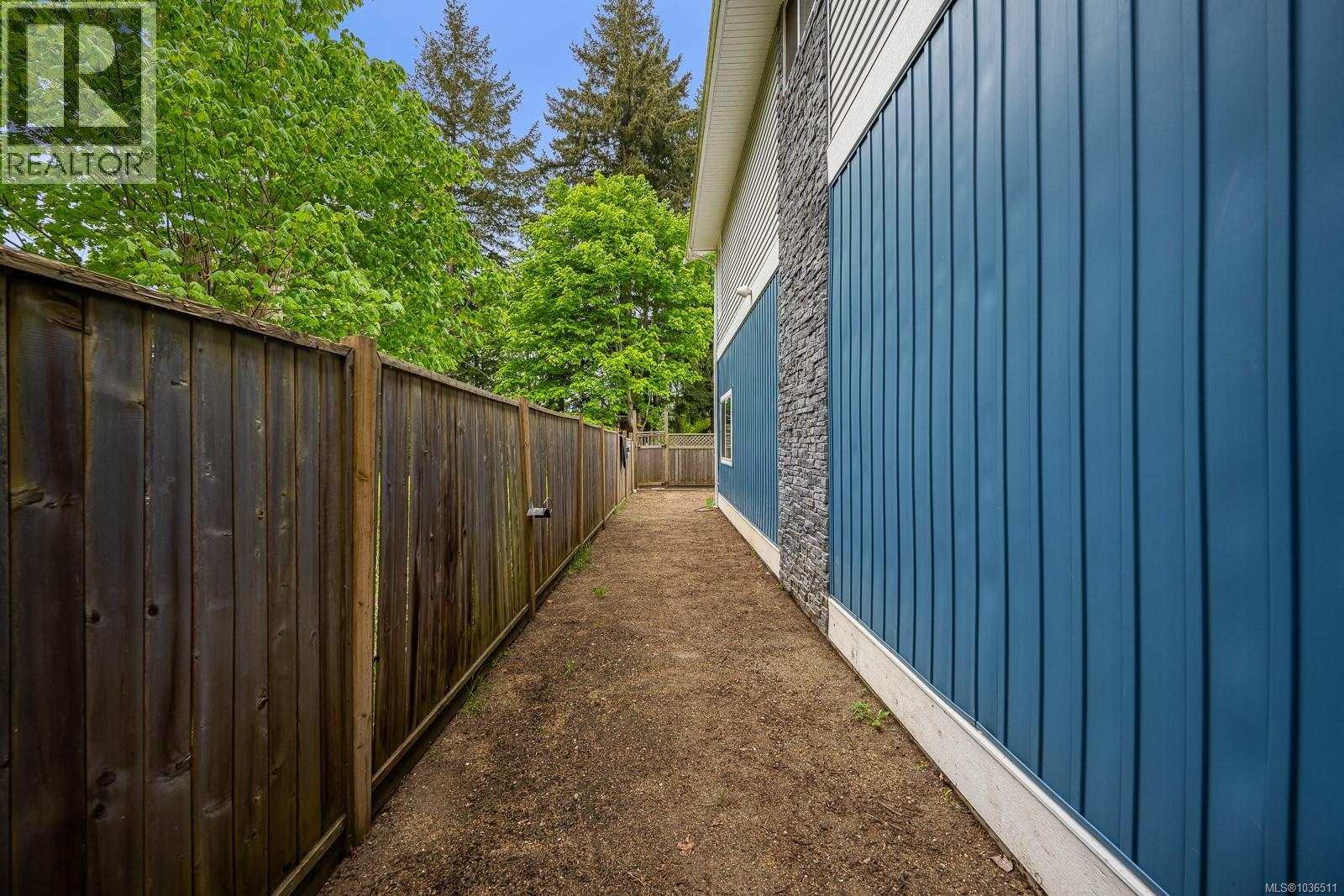 #5 690 Smith Rd - 58