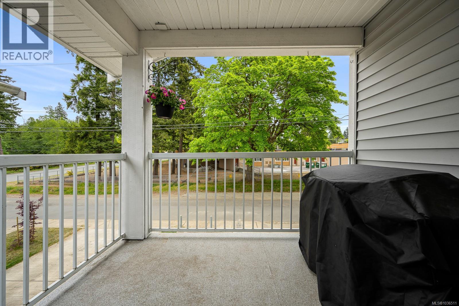 #5 690 Smith Rd - 26