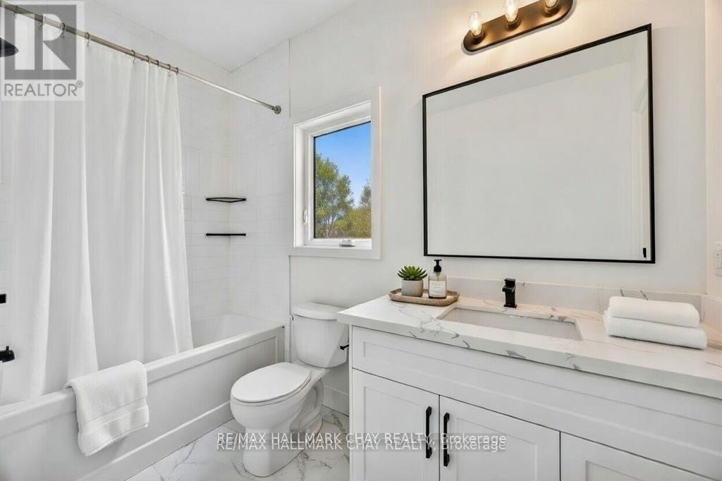 28 ROSE AVENUE - 10