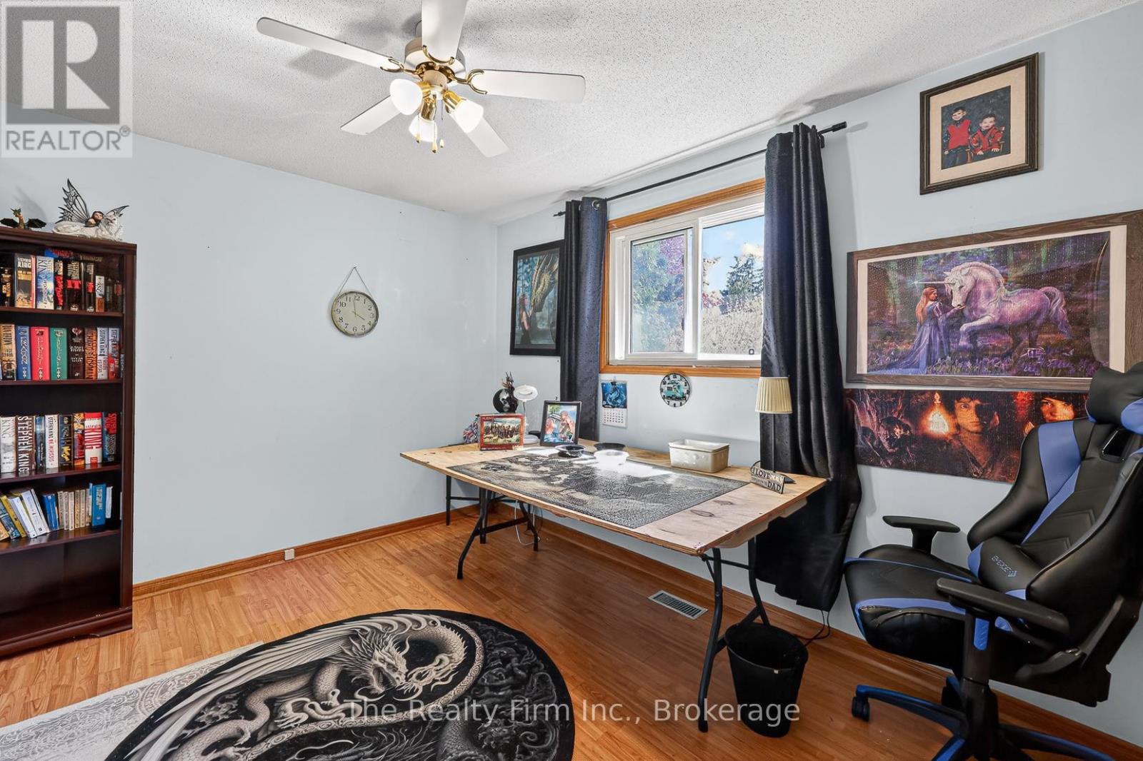 5 MARSHALL COURT - 32