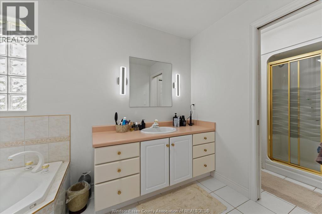 173 CLUBVIEW, Amherstburg, Ontario, N9V3Z1 — Photo 3