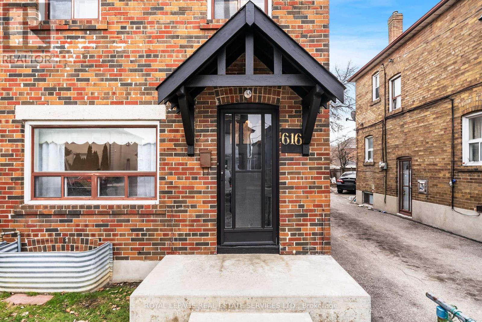 616 OLD WESTON ROAD - 1
