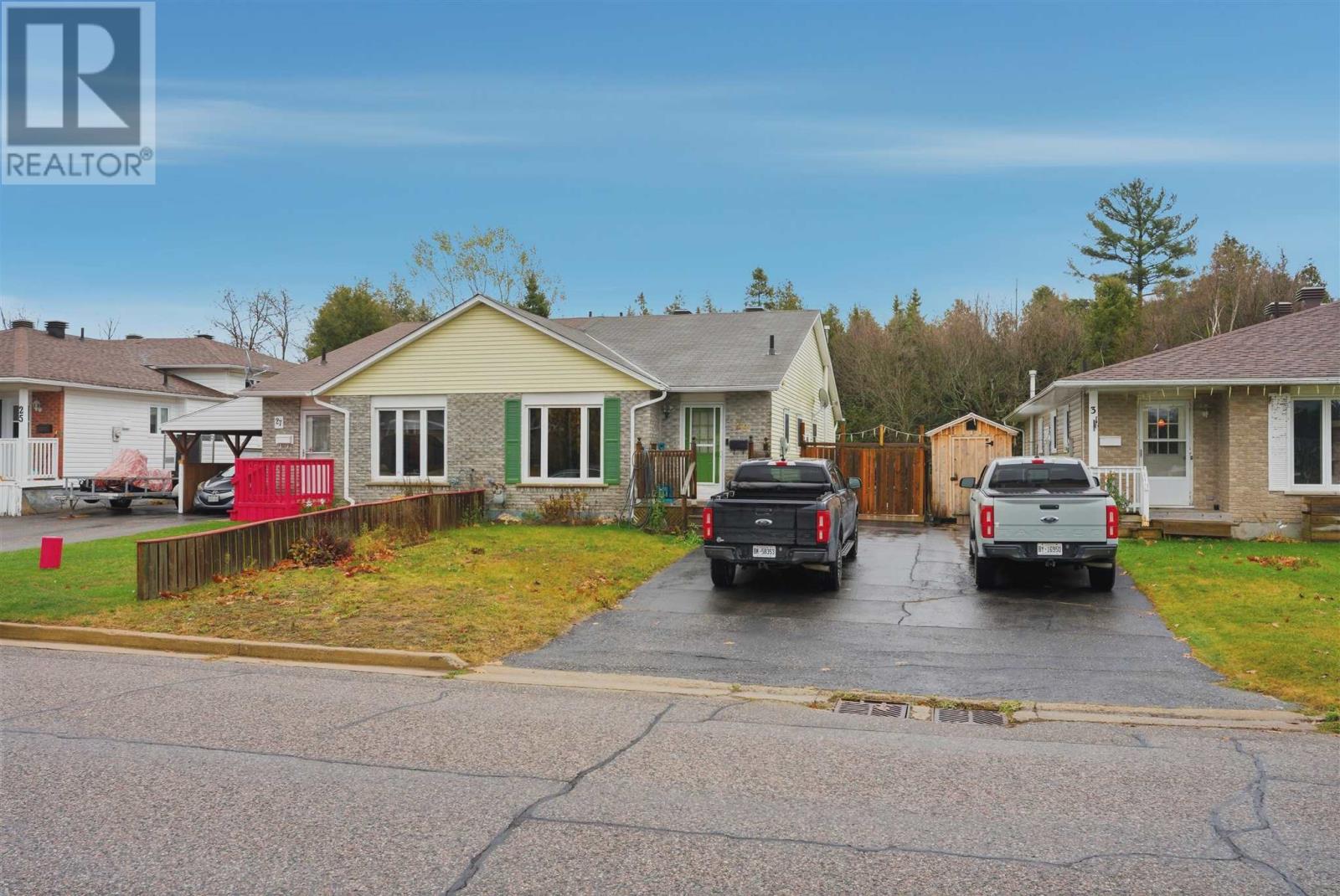 29 Laurier RD - 1