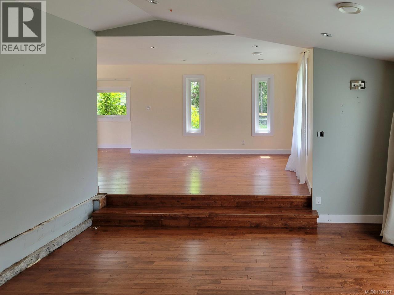 4611 McGill Rd - 6