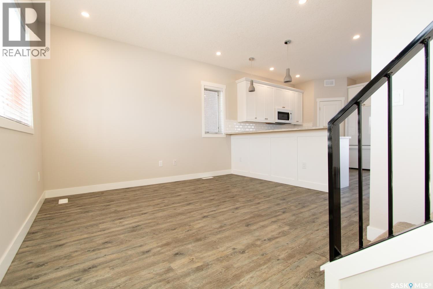 460 Forget STREET - 5