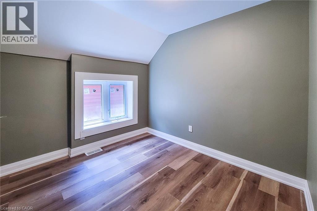 334 GAGE Avenue N - 15