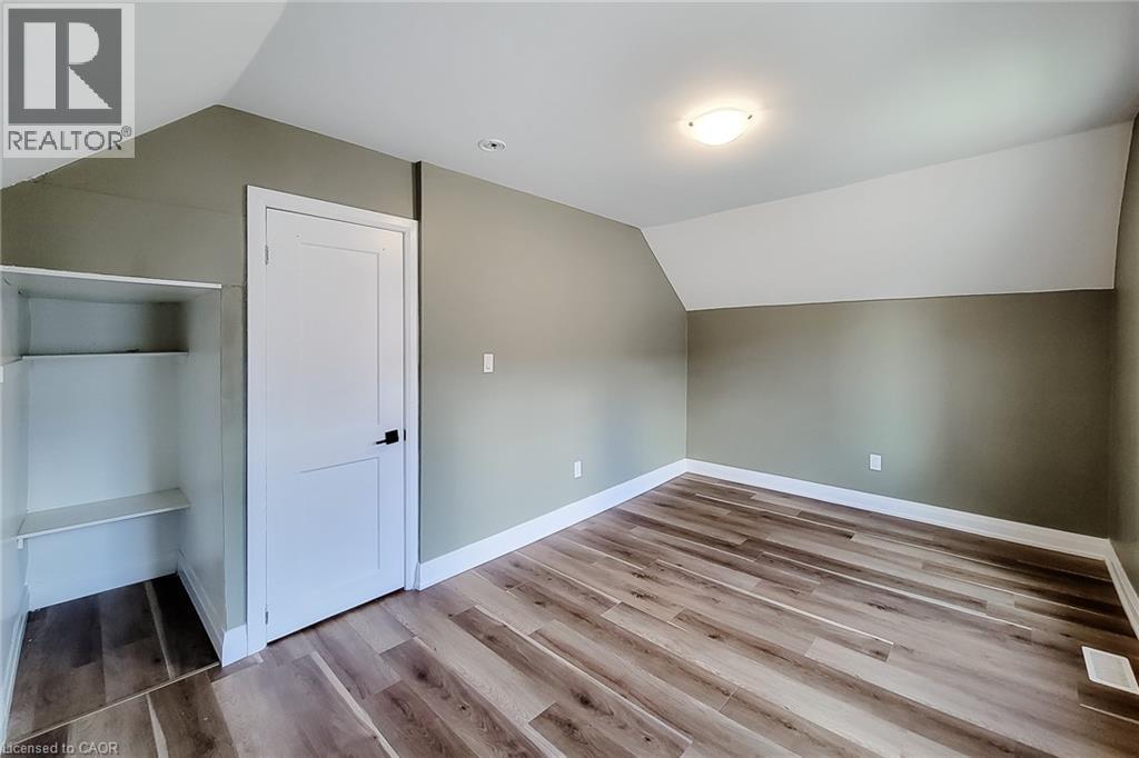 334 GAGE Avenue N - 9