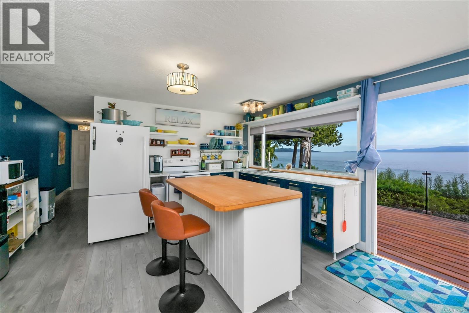 #3 8177 West Coast Rd - 8