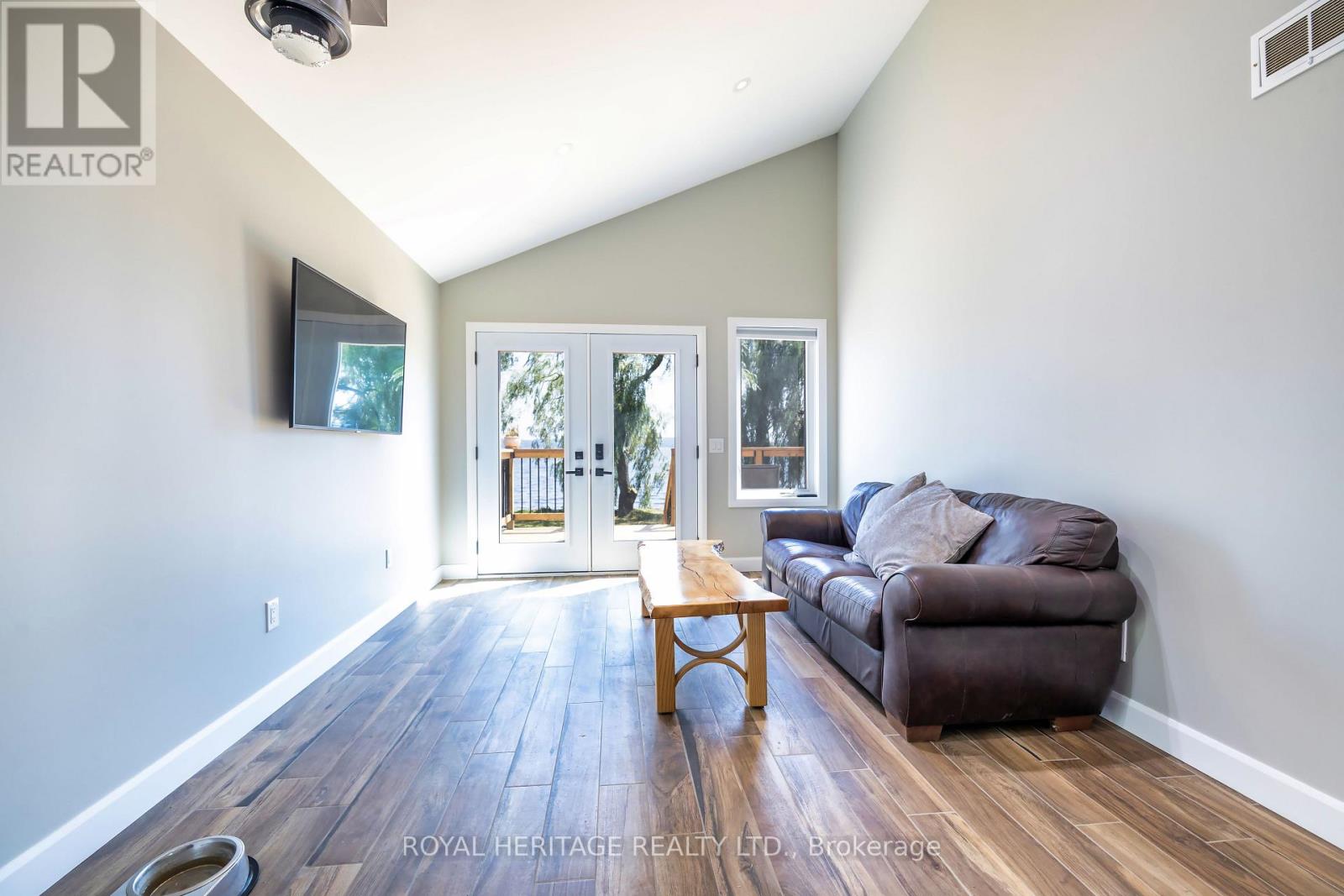 441 HANNAH ROAD N - 12