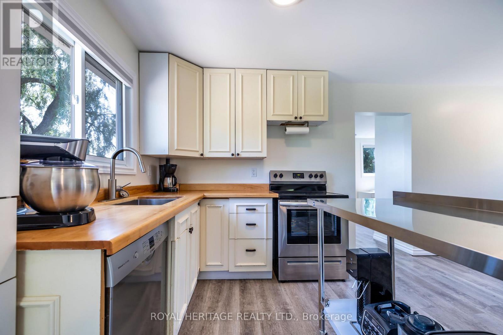441 HANNAH ROAD N - 32