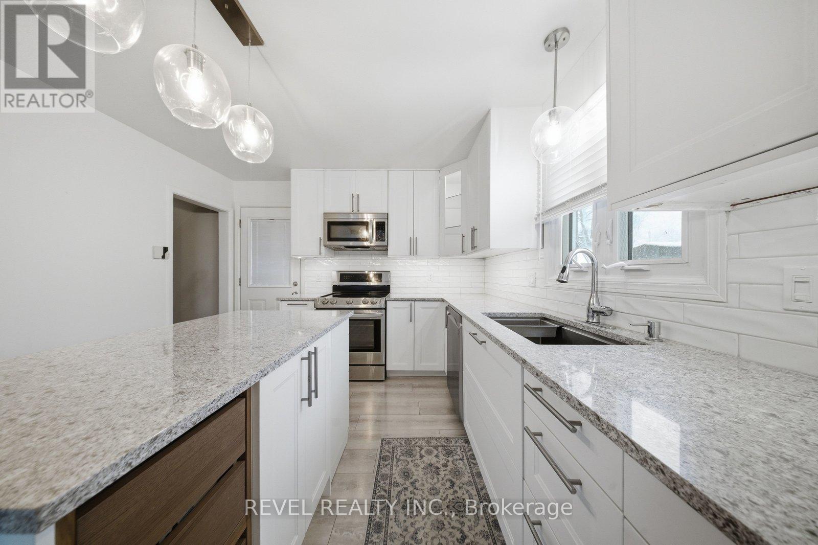 22 PARIS ROAD - 21