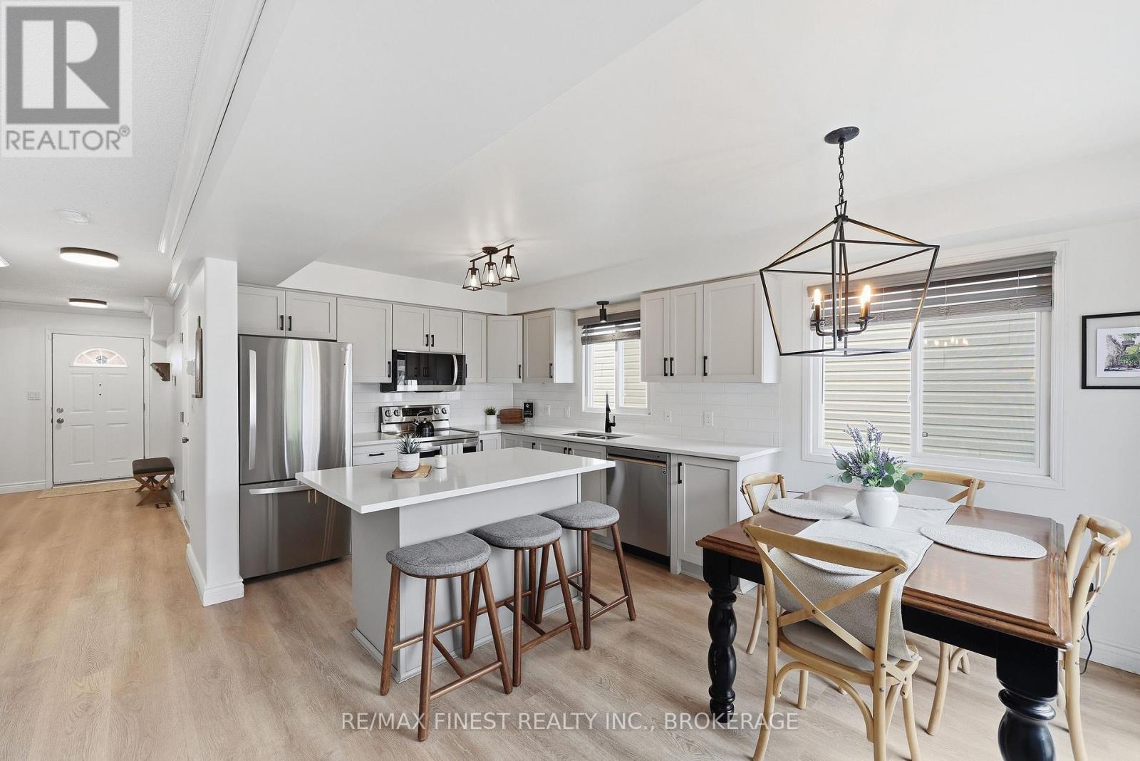 976 BLUFFWOOD AVENUE - 10