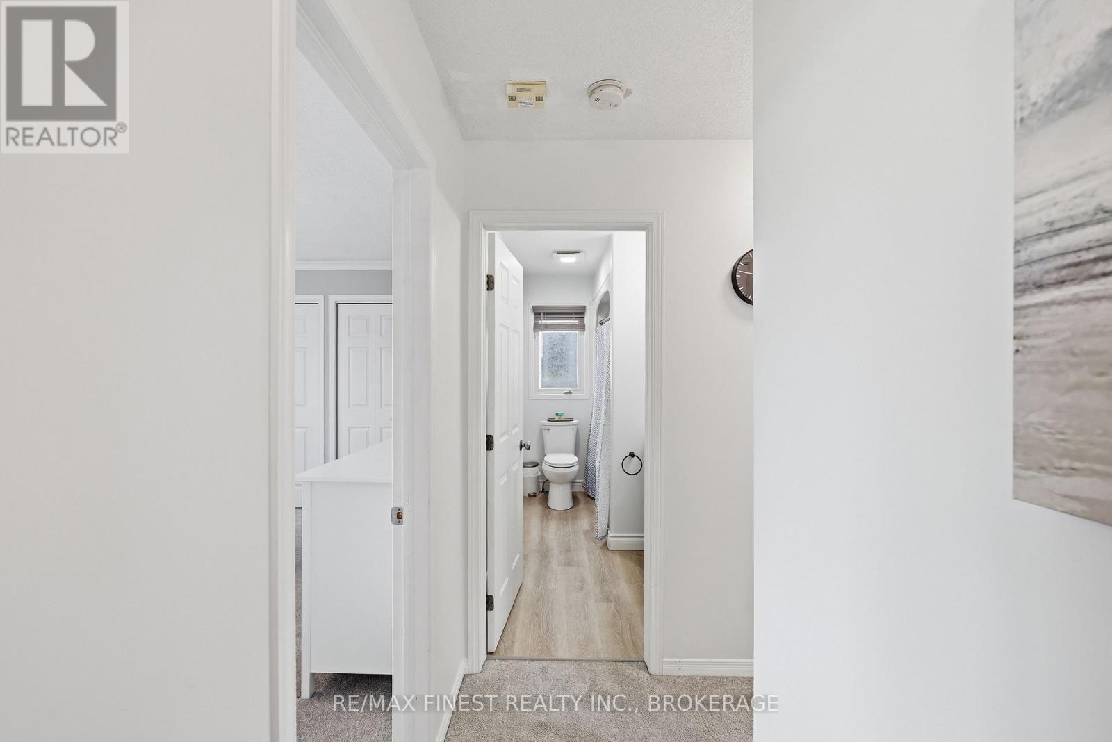 976 BLUFFWOOD AVENUE - 21