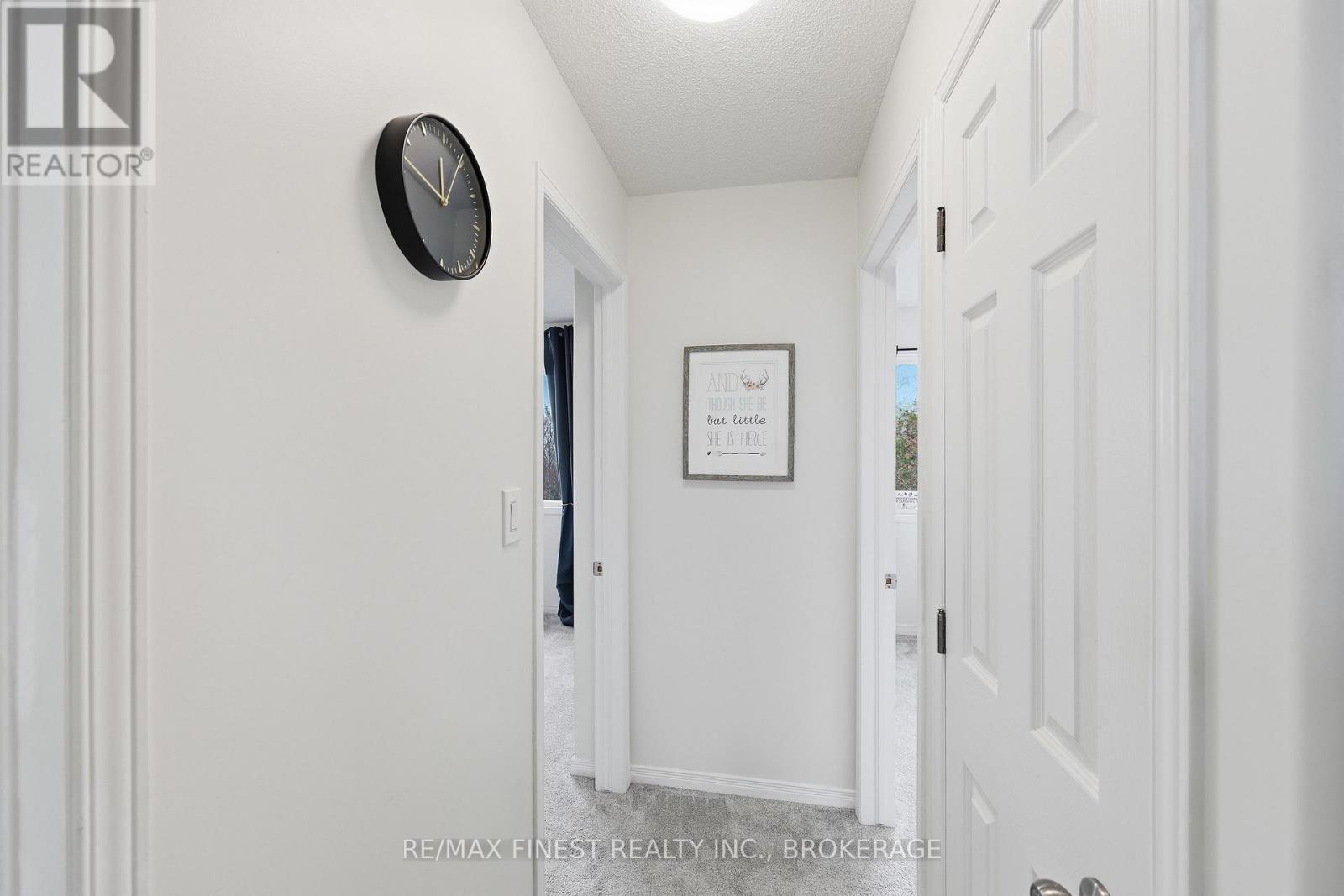 976 BLUFFWOOD AVENUE - 25