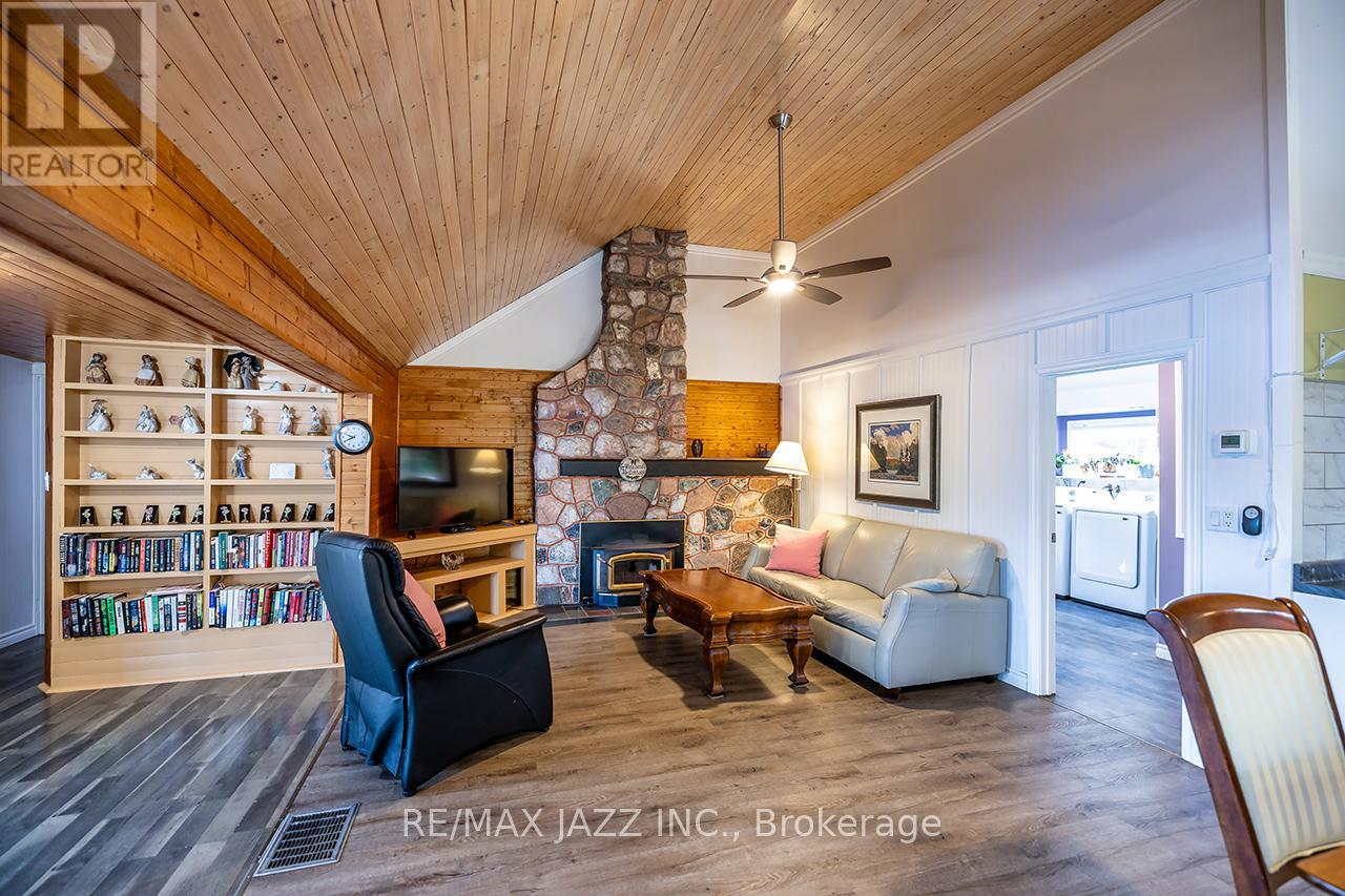 37343 HIGHWAY 62 N - 20
