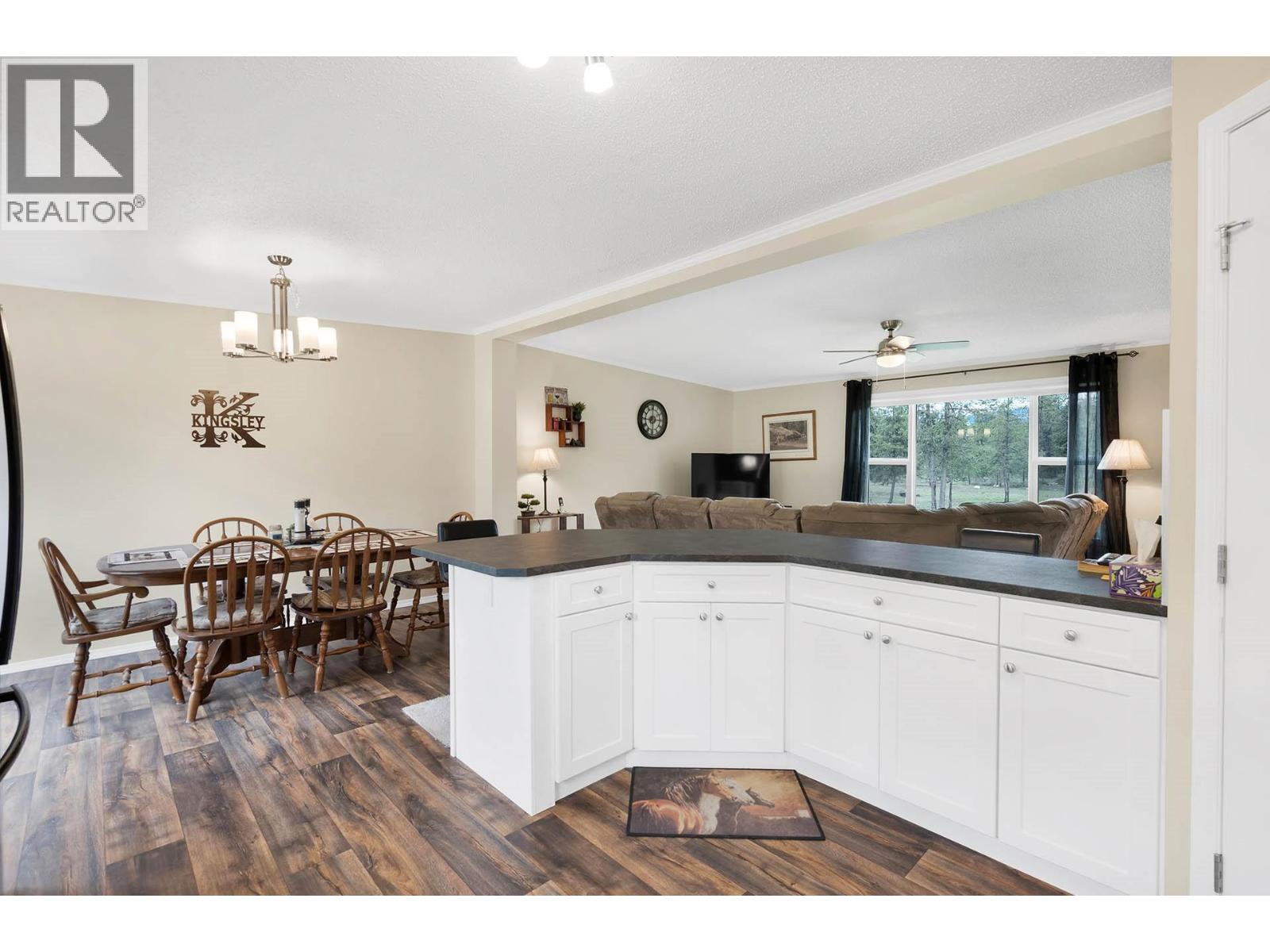 3090 Buffalo Springs Road, Barriere