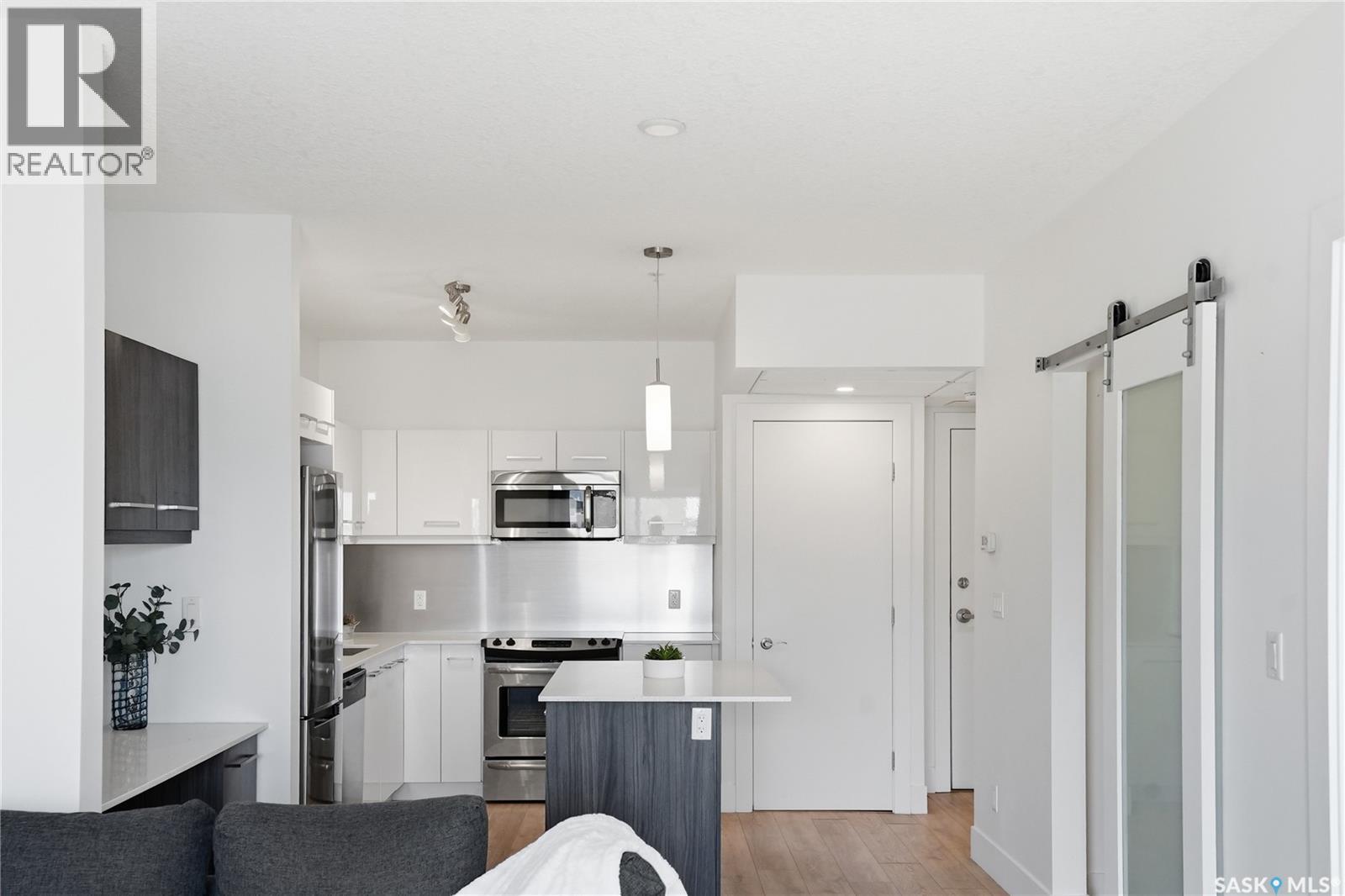 #310 409 B AVENUE S - 16