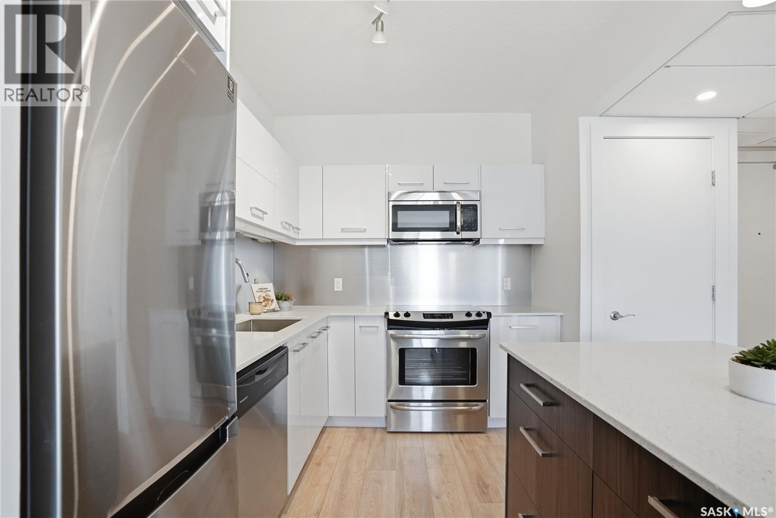 #310 409 B AVENUE S - 9