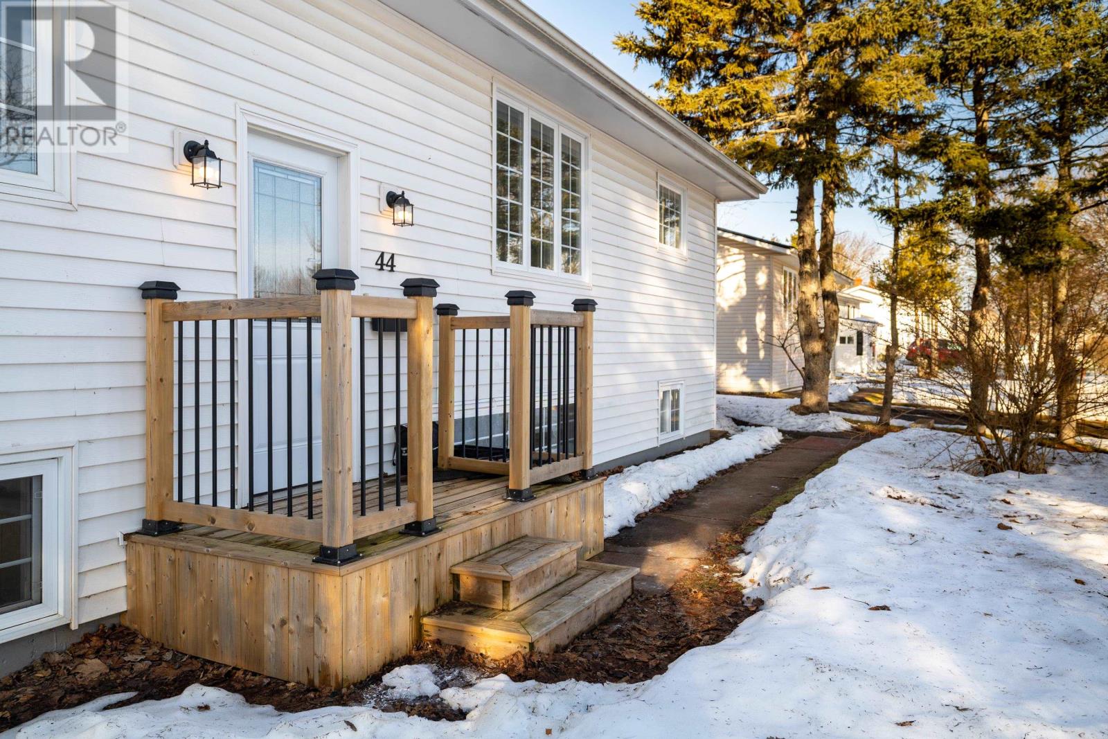 44 Westcomb Crescent - 6